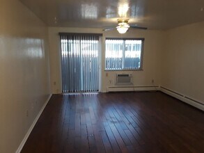 10721 W 38th Ave in Wheat Ridge, CO - Building Photo - Building Photo