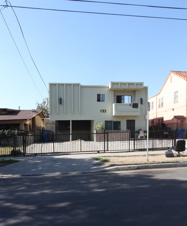 1193 N Ardmore Ave in Los Angeles, CA - Building Photo - Building Photo