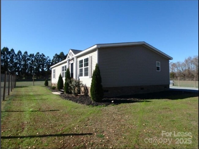 5001 Friendly Baptist Church Rd in Indian Trail, NC - Building Photo - Building Photo