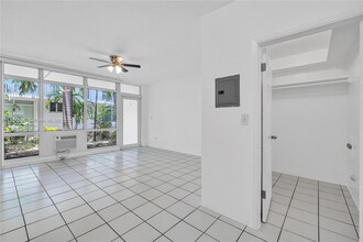 1850 Meridian Ave in Miami Beach, FL - Building Photo - Building Photo