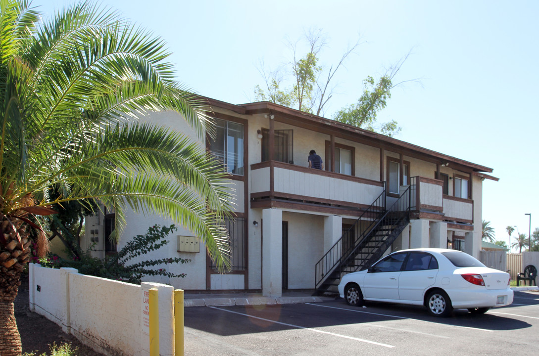 Lemonery in Tempe, AZ - Building Photo