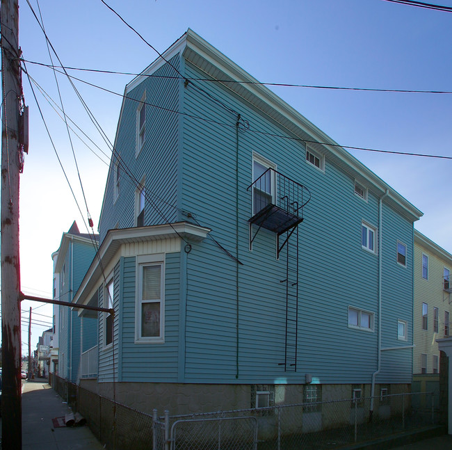 153-157 Fountain St in Fall River, MA - Building Photo - Building Photo