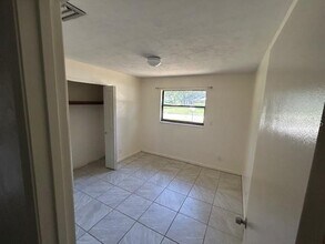 5326 SW 77th Terrace in Gainesville, FL - Building Photo - Building Photo