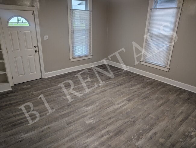 615 N Blish St in Seymour, IN - Building Photo - Building Photo