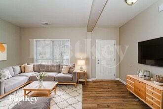 535 Bentmoor Dr in Helena, AL - Building Photo - Building Photo