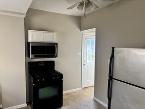 174 S Burlington St in Gloucester City, NJ - Building Photo - Building Photo