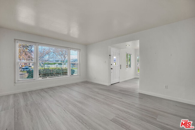 6272 Silva St in Lakewood, CA - Building Photo - Building Photo