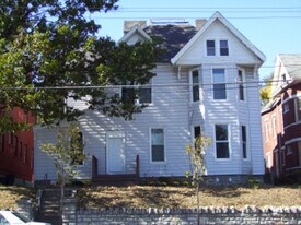 3627 Montgomery Rd in Cincinnati, OH - Building Photo