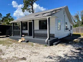 3806 W 17th St, Unit A in Panama City, FL - Building Photo
