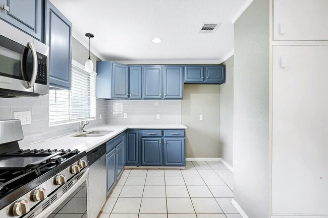 property at 235 Saratoga Dr