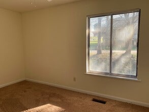 1474 Tenbury Dr in Lynchburg, VA - Building Photo - Building Photo