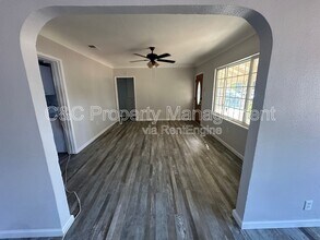 1325 W Fountain Way in Fresno, CA - Building Photo - Building Photo