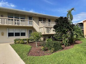 247 Sheffield K in West Palm Beach, FL - Building Photo