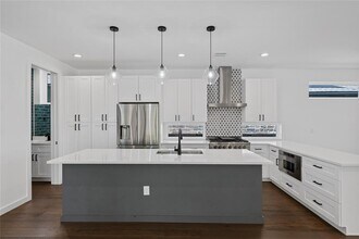 3314 Garden Villa Ln in Austin, TX - Building Photo - Building Photo