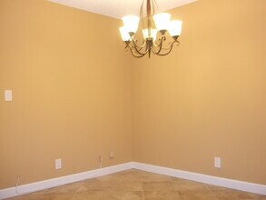 743 SE 1st Way in Deerfield Beach, FL - Foto de edificio - Building Photo