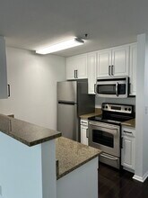 1970 Columbia St, Unit 514 in San Diego, CA - Building Photo - Building Photo