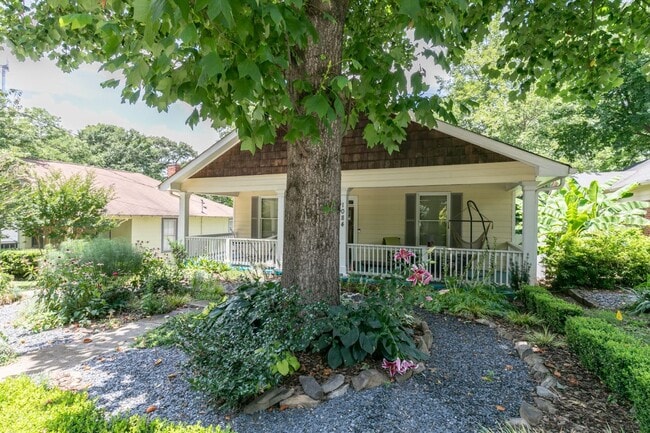 1084 Sanders Ave SE in Atlanta, GA - Building Photo - Building Photo