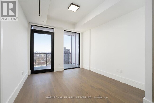 215 Lonsdale Rd in Toronto, ON - Building Photo - Building Photo