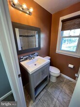 5804 Shoshone Dr in Oxon Hill, MD - Building Photo - Building Photo
