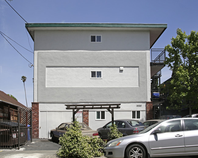 1625 Woolsey St in Berkeley, CA - Building Photo - Building Photo