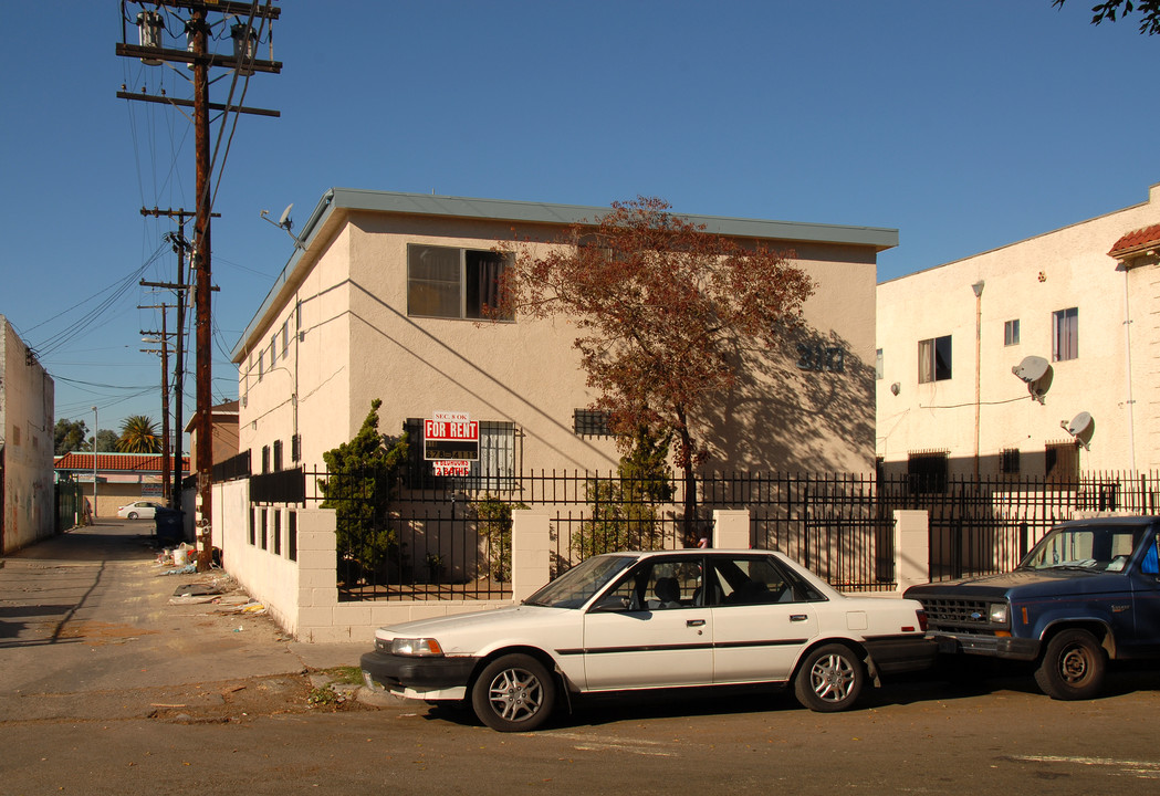 3115 Kenwood Ave in Los Angeles, CA - Building Photo