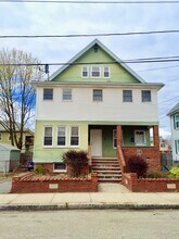 15 Taylor St, Unit #1 in Medford, MA - Building Photo - Building Photo