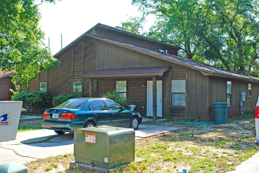 7918 Deborah Dr in Pensacola, FL - Foto de edificio