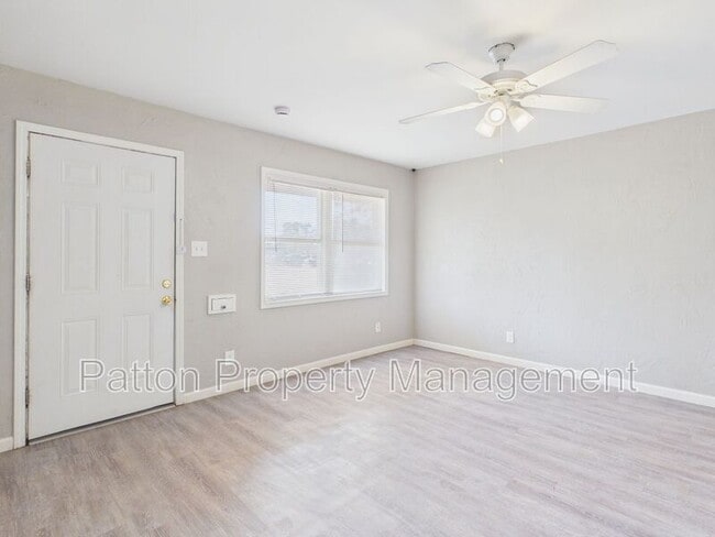 property at 3010 Westhaven Dr