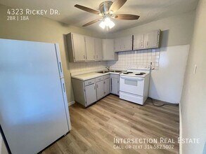4323 Rickey Dr in St. Louis, MO - Building Photo - Building Photo