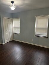 2414 N 13th St in Philadelphia, PA - Foto de edificio - Building Photo