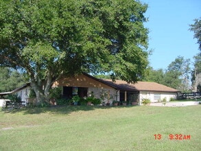 5212 Bertsville Rd in Lady Lake, FL - Building Photo - Building Photo