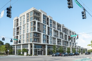 Flagler Station in West Palm Beach, FL - Building Photo