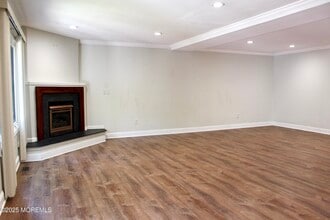 153 Impatiens Ct in Toms River, NJ - Building Photo - Building Photo