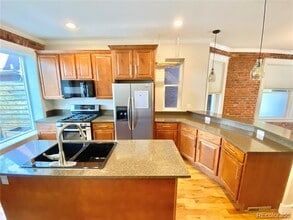 249 S Lincoln St in Denver, CO - Building Photo - Building Photo