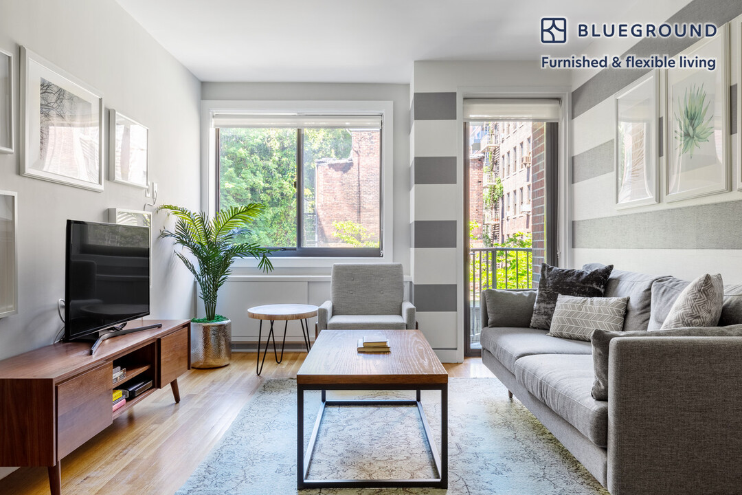 101 W 15th St, Unit FL2-ID7 in New York, NY - Foto de edificio