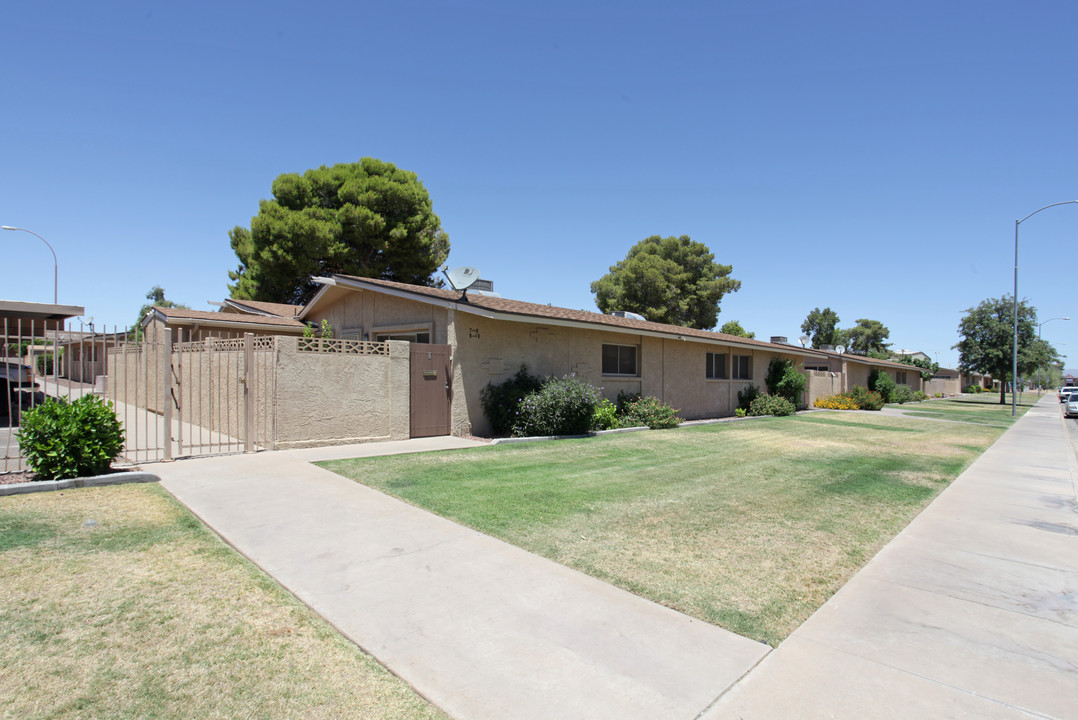 Melody Villa & Terrace in Mesa, AZ - Building Photo