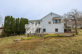 173 Morning Dove Rd in Naugatuck, CT - Building Photo - Building Photo