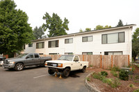 2528 21st Ave in Forest Grove, OR - Building Photo - Building Photo