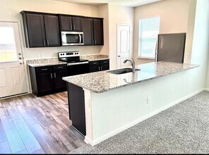 104 Bandana Cir in Newark, TX - Building Photo - Building Photo