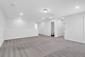 124 Long Trl Wy in Moncks Corner, SC - Building Photo - Building Photo