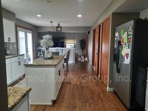 1565 Old Barn Cir in Libertyville, IL - Building Photo - Building Photo