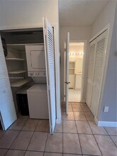 8911 SW 123rd Ct in Miami, FL - Building Photo - Building Photo