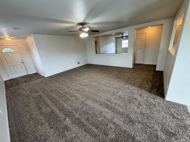 9480 Canyon Meadows Dr in Reno, NV - Building Photo - Building Photo