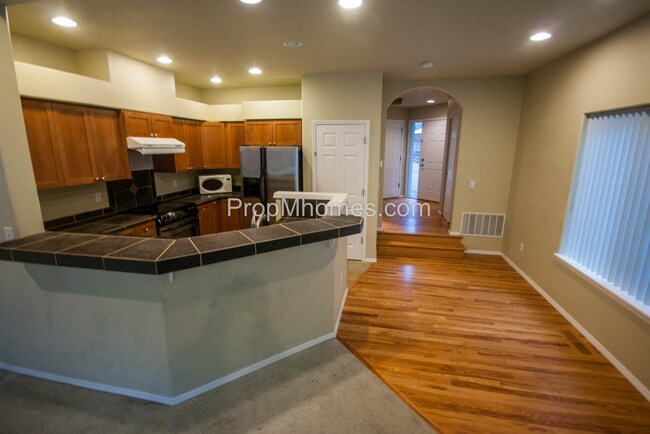12890 SW Fonner Pond Pl in Tigard, OR - Building Photo - Building Photo
