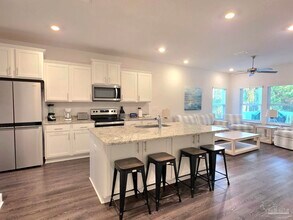 7904 Sweet Retreat Ln in Pensacola, FL - Building Photo - Building Photo