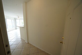 7155 S Durango Dr in Las Vegas, NV - Building Photo - Building Photo