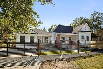 1912 Mary St in Houston, TX - Building Photo - Building Photo