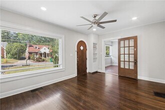 1213 Cameron Ct NE in Atlanta, GA - Building Photo - Building Photo