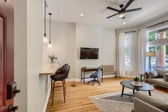 2805 E 16th Ave in Denver, CO - Foto de edificio - Building Photo