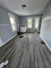 457 W 17th St in Erie, PA - Building Photo - Building Photo